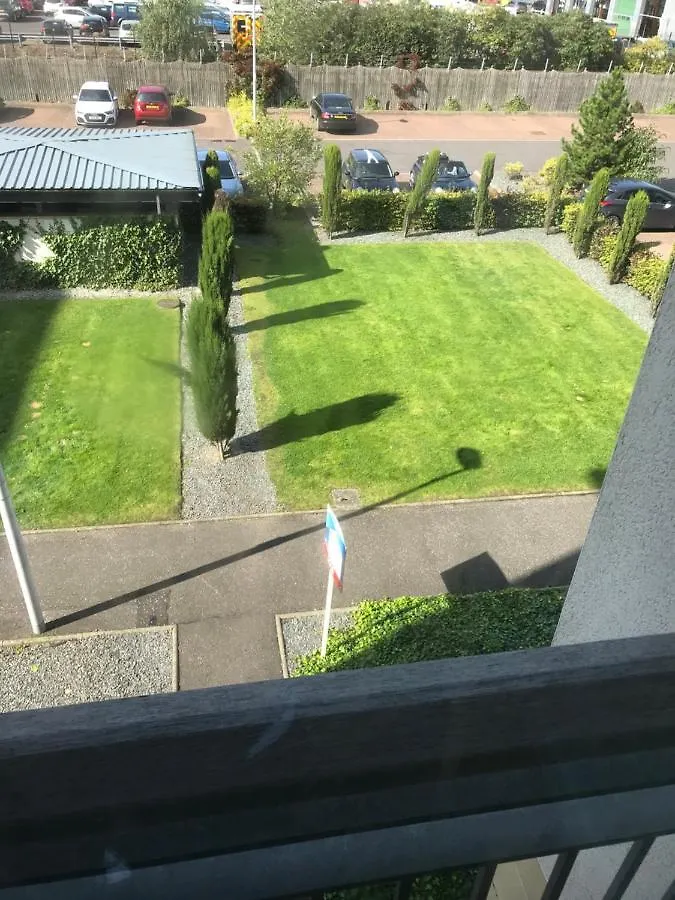 Holiday Apartment With Two Bathrooms, Lift Access Edinburgh