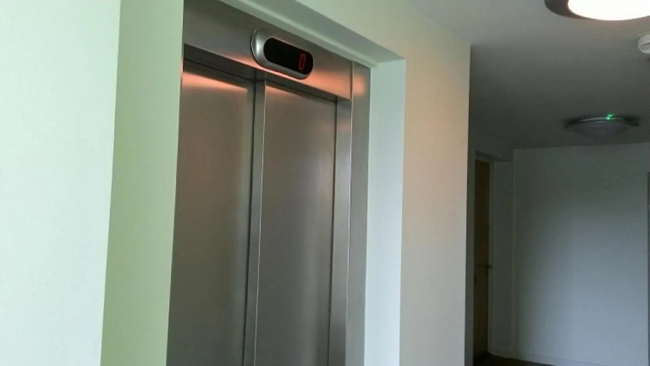 Holiday Apartment With Two Bathrooms, Lift Access Edinburgh