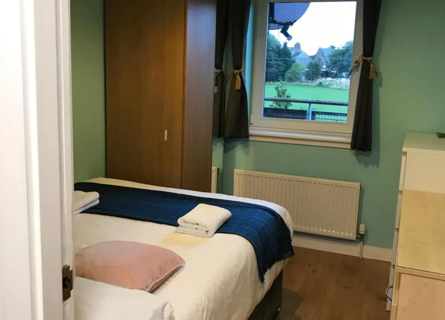 Holiday Apartment With Two Bathrooms, Lift Access Edinburgh